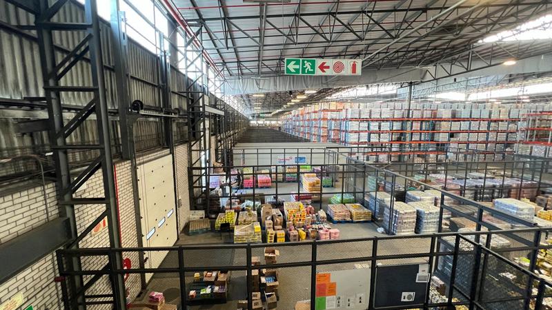 To Let commercial Property for Rent in Montague Gardens Western Cape